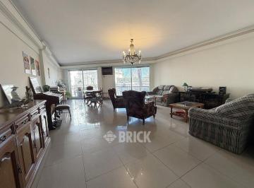 Departamento · 116m² · 3 Ambientes · Av Montes de Oca y Av Martin Garcia - Impec Balcon Todo Sol Espectacular Living Amplia Cocina