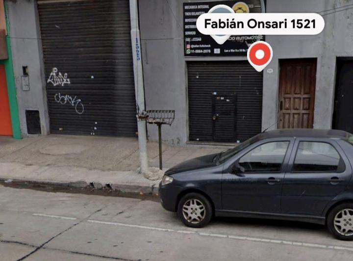 Depósito · 80m² · 2 Ambientes · 5 Cocheras