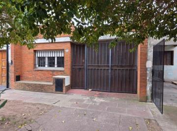 FAE-FAE-1010_2 · Casa 0 Ambientes 3 Dorm.. | Garmendia Al 900