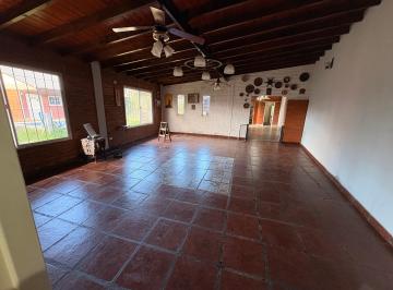 Casa · 200m² · 4 Ambientes · 3 Cocheras · Alquilo Casa Quinta en General Rodriguez