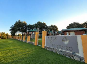 Casa · 812m² · 12 Dormitorios · 10 Cocheras · Complejo en Potrero de Garay | 7 Cabañas | Canchas de Padel | Bº El Fortin