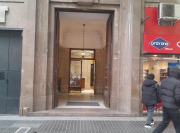 entrada del edificio · Dueño 3 Amb Diagonal Norte y Maipu 50 m²