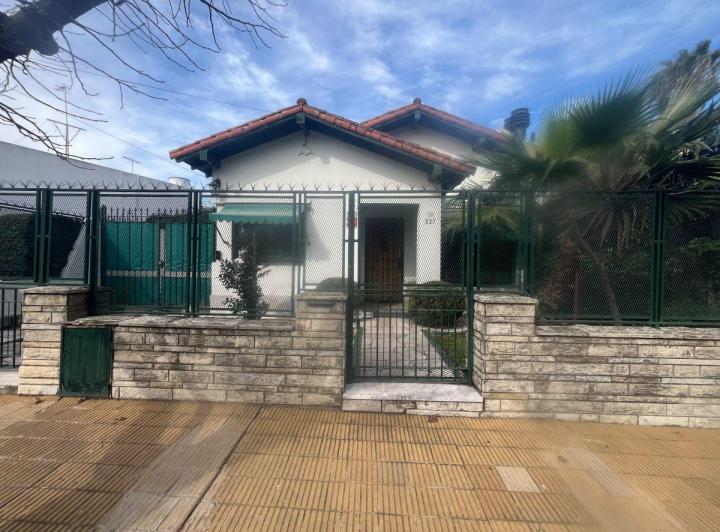 Casa · 170m² · 4 Ambientes · 1 Cochera