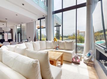Casa · 300m² · 5 Ambientes · 6 Cocheras · Venta Casa 5 Ambientes en Downtown Greenville Polo&resort