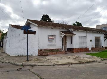 PH · 50m² · 3 Ambientes · 1 Cochera · Venta PH 3 Ambientes Independiente en Moron