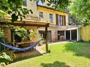Casa · 181m² · 5 Ambientes · 3 Cocheras · Venta Casa Beccar 6 Ambientes Excelente Acceso
