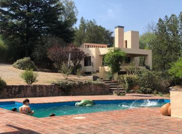 Casa de 7 ambientes, Villa Parque Siquiman · Siquiman Oportunidad Tu Casa en Las Sierras Cerca de La Ruta 38