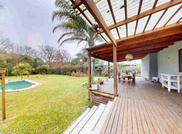 Casa · 100m² · 4 Ambientes · 1 Cochera · Casa 4 Ambientes Playroom Piscina El Cazador
