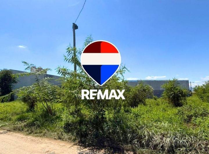 Terreno · 282m²