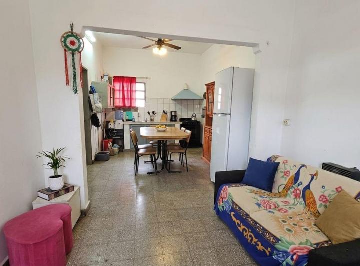 Casa · 90m² · 4 Ambientes · 1 Cochera