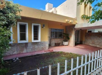 Casa · 159m² · 12 Ambientes · 1 Cochera · Venta Casa y Depto en B° Santa Ana