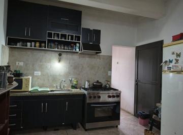 Casa · 80m² · 4 Ambientes · 2 Cocheras · Venta Casa Apta Credito Jesús Nazareno Guaymallen