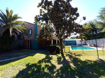 Casa · 130m² · 5 Ambientes · 1 Cochera · Venta Casa 5 Amb con Pileta, Barrio La Celia, Ezeiza