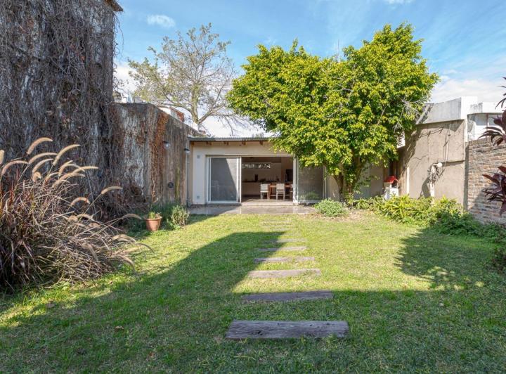 Casa · 160m² · 4 Ambientes · 1 Cochera