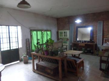 Casa · 236m² · 7 Ambientes · Venta Casa Lanus con Terreno Propio 8,66 X 78 m