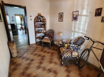 Casa · 99m² · 4 Ambientes · 1 Cochera · Venta Casa 4 Ambientes Quilmes