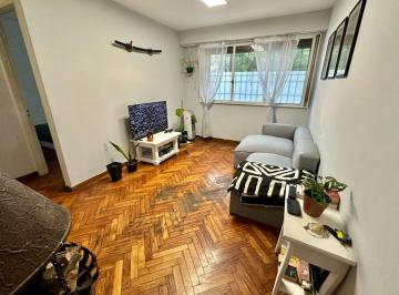 Departamento · 46m² · 3 Ambientes · Venta Dpto 3 Amb Pque Chacabuco Patio