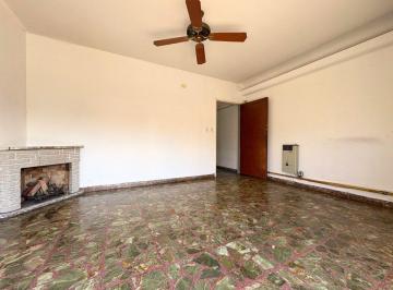 PH · 165m² · 4 Ambientes · 1 Cochera · PH 3 Ambientes en Venta Villa Bosch - Cochera