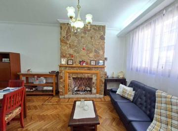 Casa · 175m² · 4 Ambientes · Venta Casa 4 Ambientes en Liniers. Apto Credito