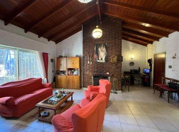 Casa · 258m² · 3 Ambientes · 2 Cocheras · Venta Casa 3 Ambientes Lote 1000 m² Parque Leloir