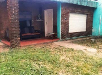 Casa · 90m² · 4 Ambientes · 2 Cocheras · Venta Casa en Ezeiza Barrio Golf