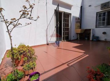 PH · 51m² · 3 Ambientes · Casa PH Al Frente C/ Patio Sin Expensas en Bernal