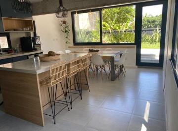 PH · 112m² · 4 Ambientes · 1 Cochera · Vende - PH Único en San Isidro - Sin Expensas