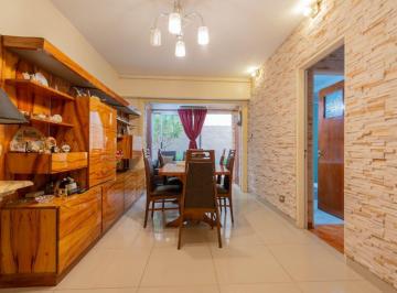 PH · 40m² · 2 Ambientes · Depto Tipo PH en Pb Venta 2 Amb V Gral Mitre Patio