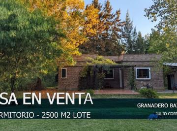 Casa · 66m² · 2 Ambientes · 1 Cochera · Casa en Venta Granadero Baigorria 2500 m² Terreno