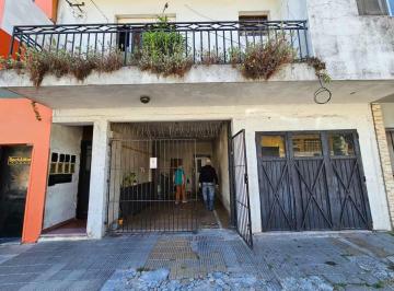 PH · 191m² · 8 Ambientes · 3 Cocheras · PH Multifamiliar en Venta a Refaccionar - Beccar