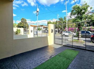 Casa · 58m² · 3 Ambientes · 1 Cochera · Duplex Venta Villa Devoto 3 Ambientes con Cochera