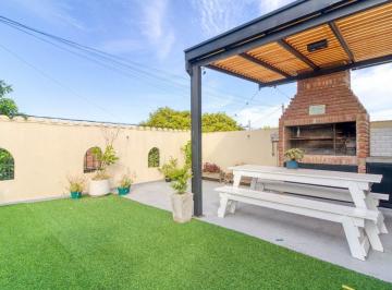 PH · 67m² · 3 Ambientes · 1 Cochera · PH en Venta - 2 Dorm. con Terraza y Cochera