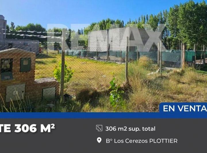Terreno · 306m²