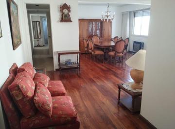 Departamento · 86m² · 3 Ambientes · Departamento de 3 Ambientes Amplio -.lacroze 1900