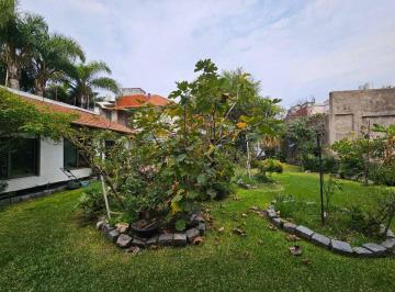 Casa · 924m² · 6 Ambientes · 12 Cocheras · Casa Venta Coglhan Lote Doble Frente 17,32 X 51,26