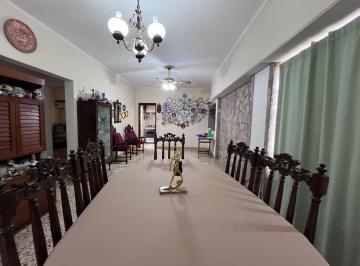 Casa · 70m² · 4 Ambientes · 1 Cochera · Casa en Venta en Villa Elisa