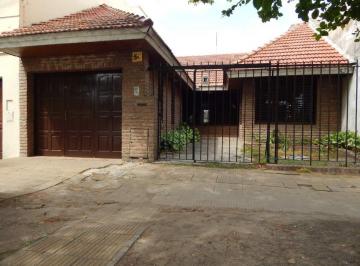 Casa · 125m² · 3 Ambientes · 1 Cochera · Casa en Venta Casco La Plata