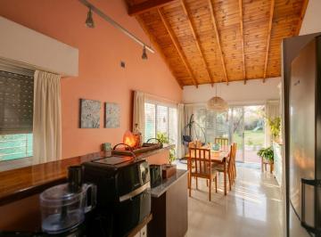 Casa · 137m² · 4 Ambientes · 2 Cocheras · Casa en Venta de 3 Dorm. y Parque