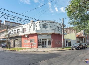 Local comercial · 93m² · Alquiler Local Comercial en Esquina en J L Suarez