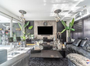 Departamento · 228m² · 5 Ambientes · 4 Cocheras · Alquiler Depto 5 Amb en Triplex Terraza V Devoto