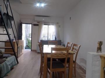 PH · 65m² · 3 Ambientes · Venta PH con Patio, Villa Luzuriaga
