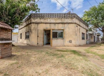 Casa · 110m² · 5 Ambientes · Venta PH o Local + Vivienda a Refaccionar