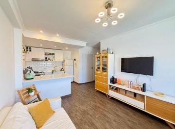 Departamento · 50m² · 3 Ambientes · Venta Depto 3 Amb C/terraza Propia en Ramos Mejia