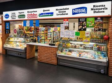 Fondo de comercio · 32m² · Venta Fondo de Comercio en Funcionamiento Feria