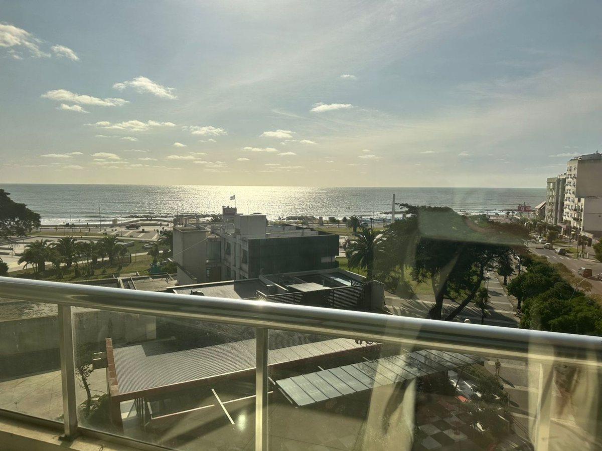 Depto 3 amb, 116m² con cochera y vista al mar — Barrio La Perla