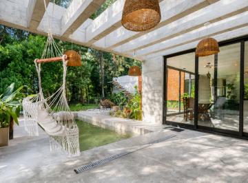 Casa · 220m² · 4 Ambientes · 2 Cocheras · Venta Casa Moderna 4 Amb Las Prunas