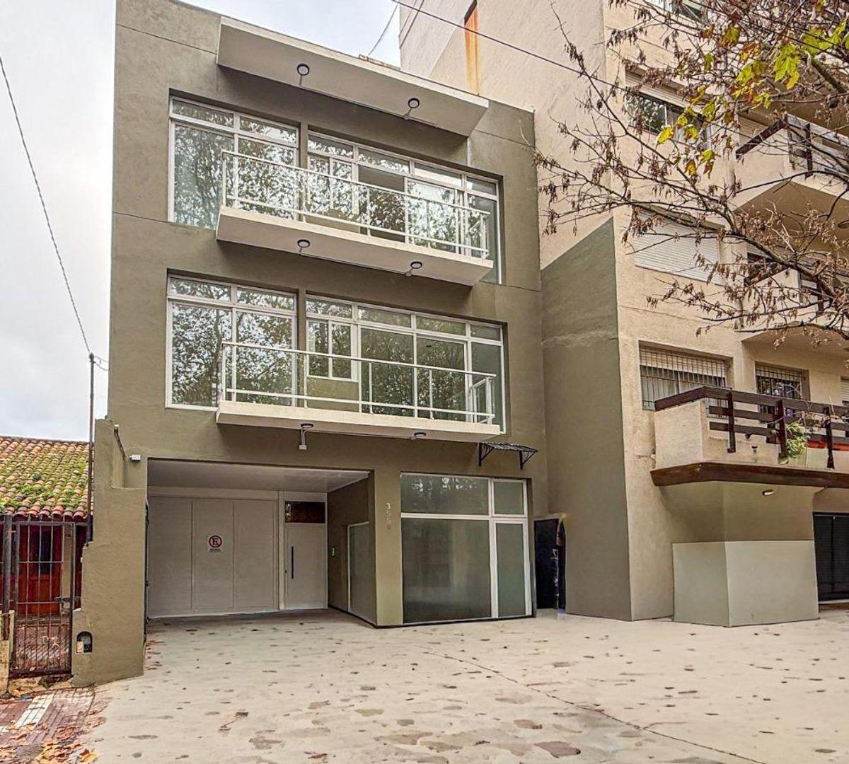 Depto 2 amb a estrenar, 50m² en primer piso con cochera y baulera — La Perla Norte