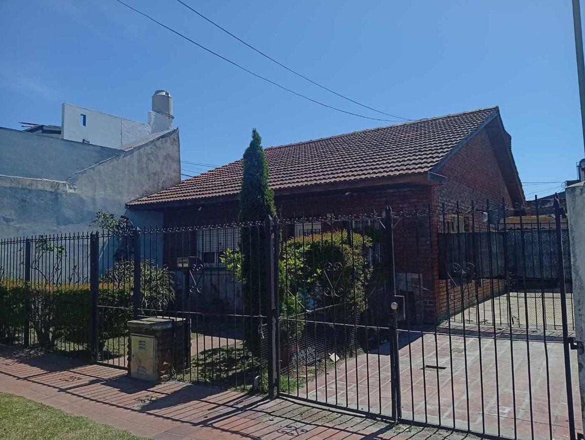 Casa en venta 4 ambientes, 233m² en San Carlos — Apta crédito