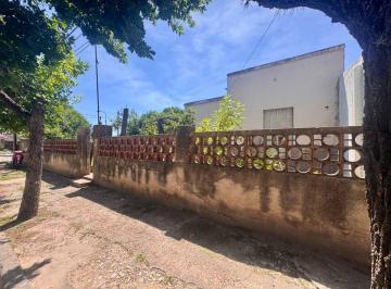 Casa · 130m² · 4 Ambientes · Venta/casa a Refaccionar/ B° G. Lehmann/rafaela