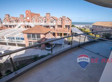 Departamento · 46m² · 2 Ambientes · 1 Cochera · Venta Departamento Carilo a 50 m del Mar
